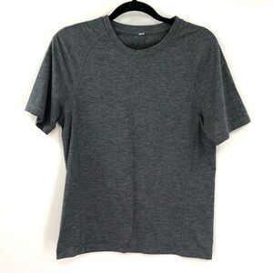 LULULEMON Metal Vent Tech? Short Sleeve Shirt Crew Neck Blue Grey Gray Tshirt